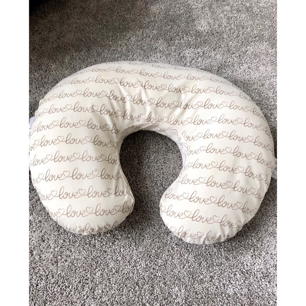 Boppy Pillow “Love Letters”
